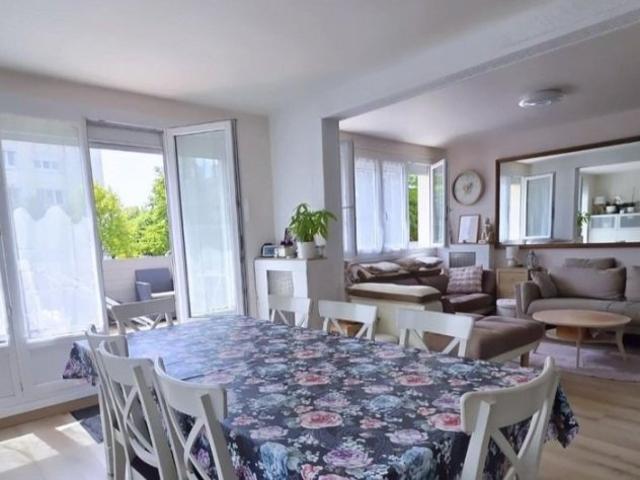Maison 7 pièces 147 m²