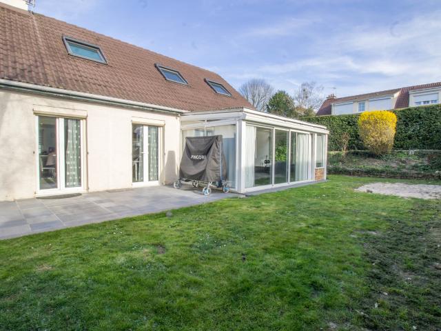 Maison 7 pièces 147 m²