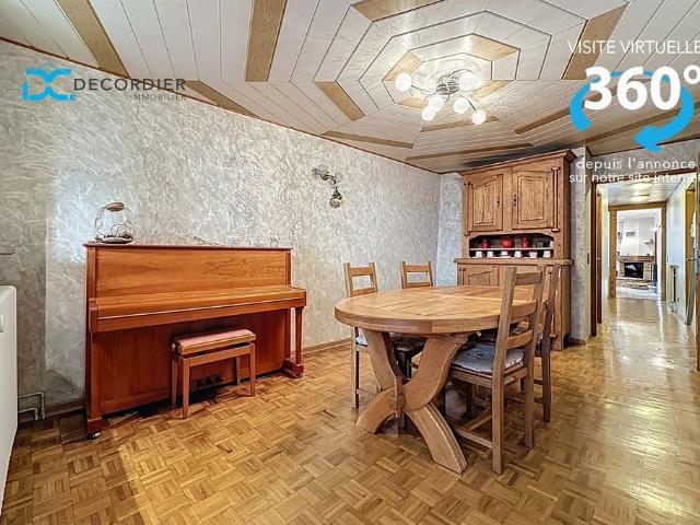 Maison 7 pièces 147 m²