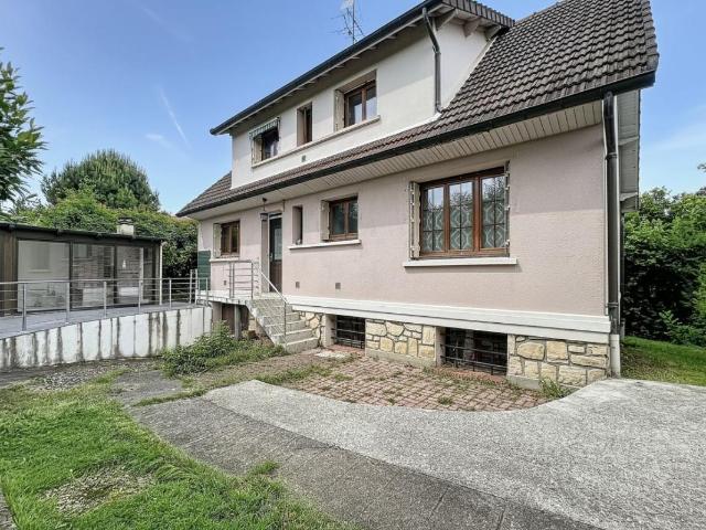 Maison 7 pièces 147 m²