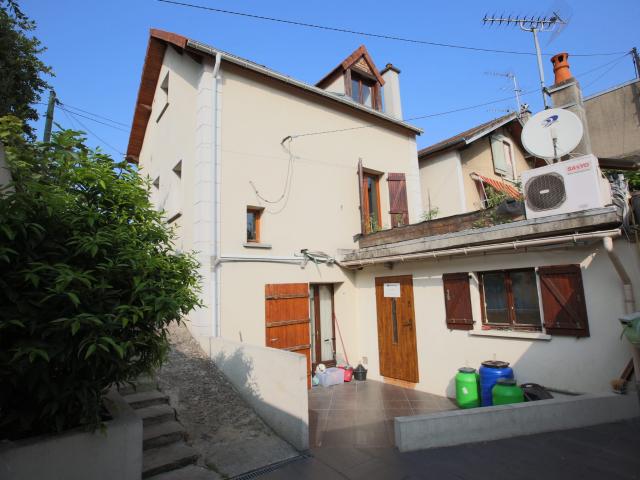 Maison 7 pièces 147 m²