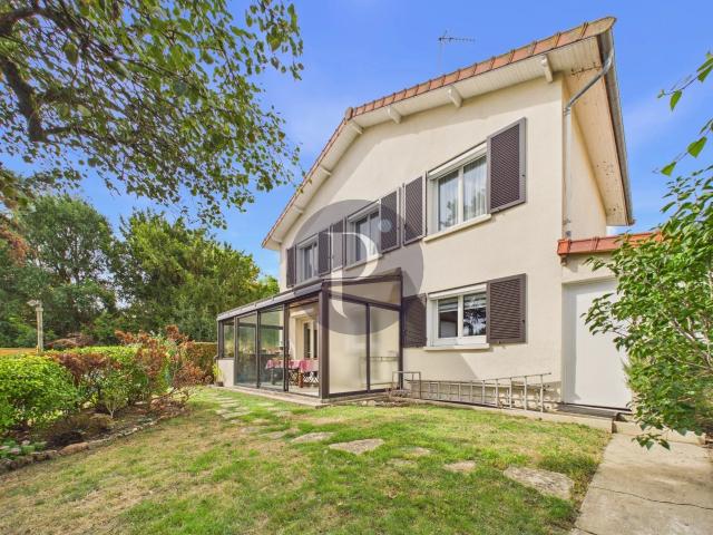 Maison 7 pièces 147 m²