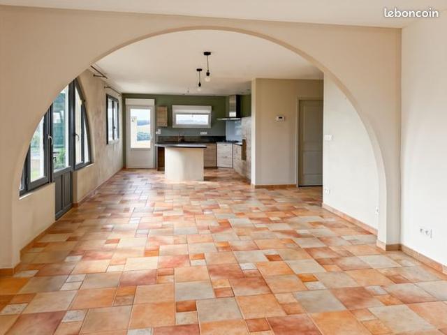 Maison 7 pièces 148 m²