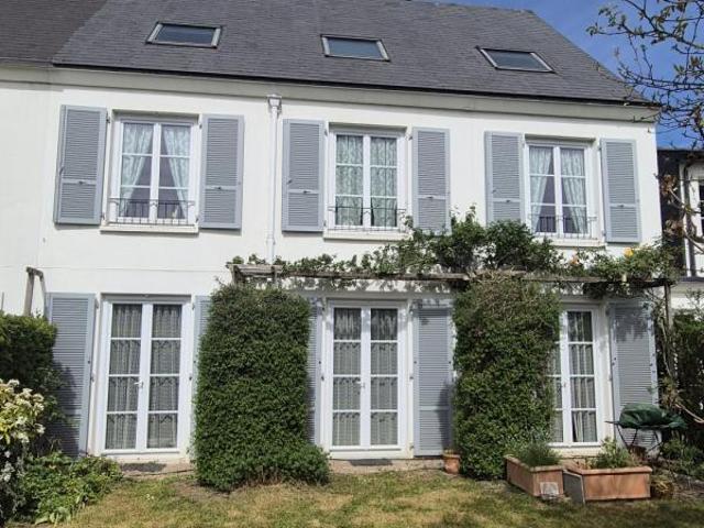 Maison 7 pièces 148 m²
