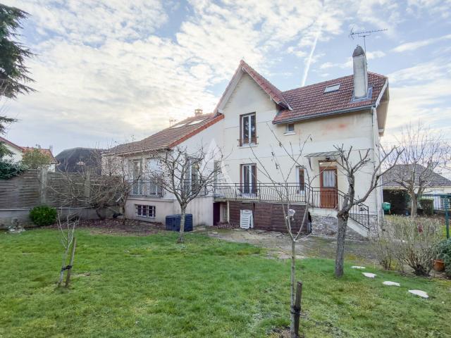 Maison 7 pièces 140 m²