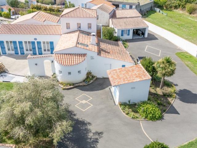 Maison 7 pièces 140 m²