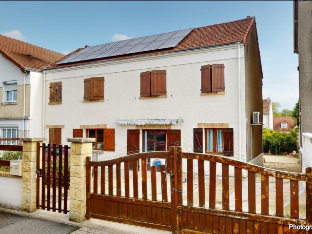 Maison 7 pièces 140 m²