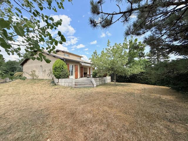 Maison 7 pièces 140 m²