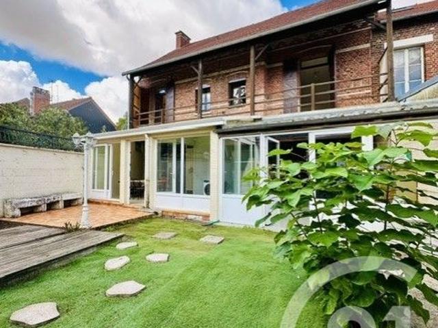 Maison 7 pièces 140 m²