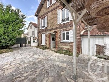 Maison 7 pièces 140 m²