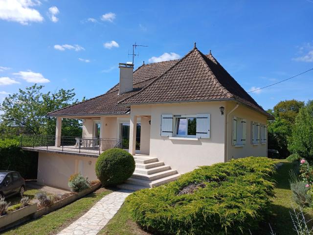 Maison 7 pièces 140 m²