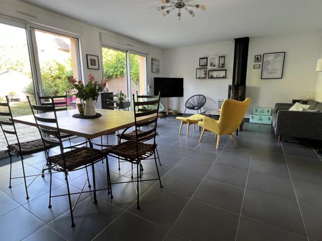 Maison 7 pièces 140 m²