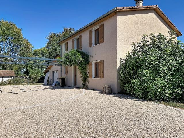 Maison 7 pièces 140 m²