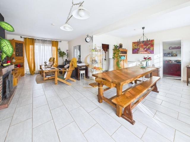 Maison 7 pièces 140 m²