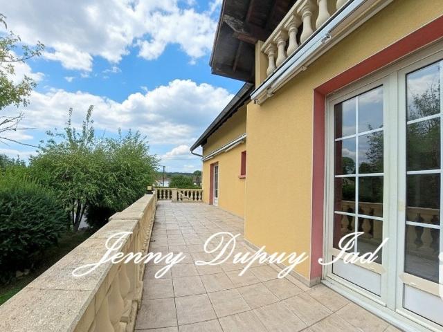 Maison 7 pièces 140 m²