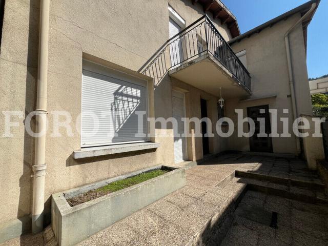 Maison 7 pièces, 140 m² à louer à Lamastre 07270