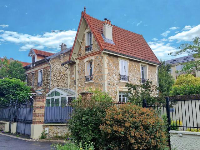 Maison 7 pièces 141 m²