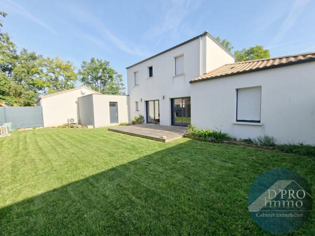 Maison 7 pièces 141 m²