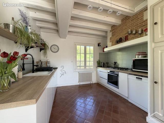 Maison 7 pièces 141 m²