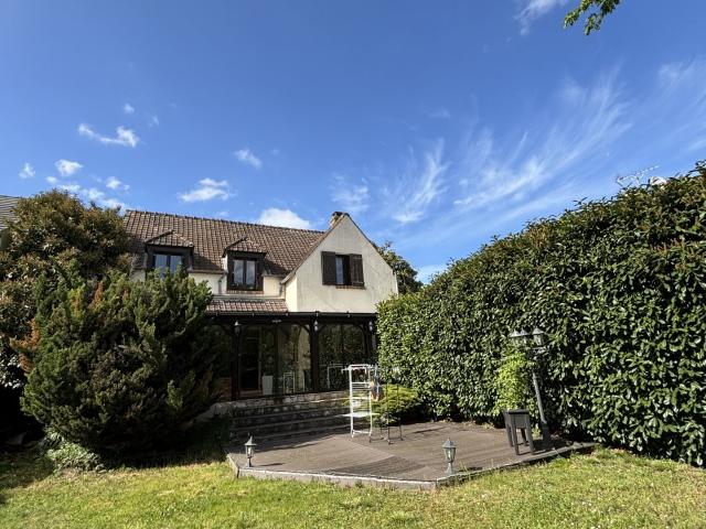 Maison 8 pièces 141 m²