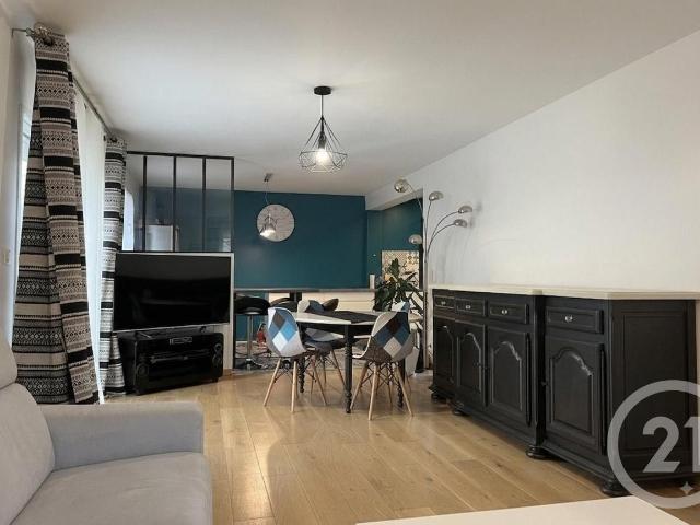 Maison 7 pièces 141 m²