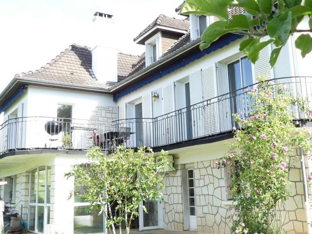Maison 7 pièces 141 m²