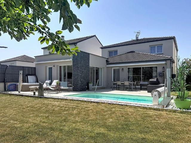 Maison 7 pièces 142 m²