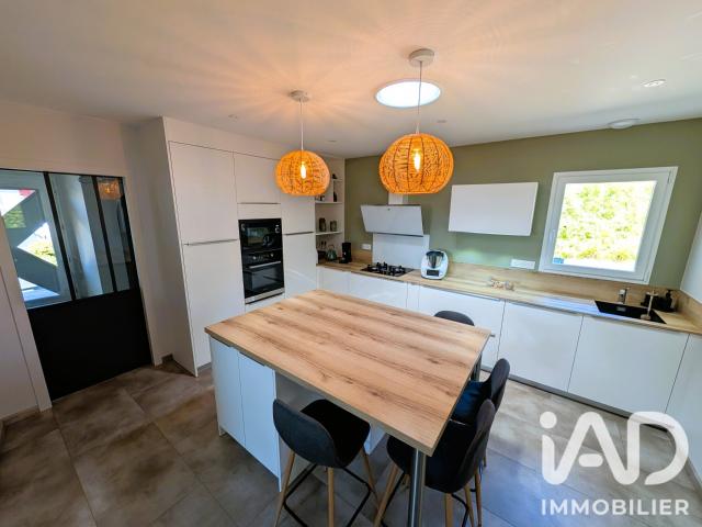 Maison 7 pièces 143 m²