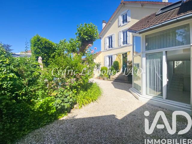 Maison 7 pièces 143 m²