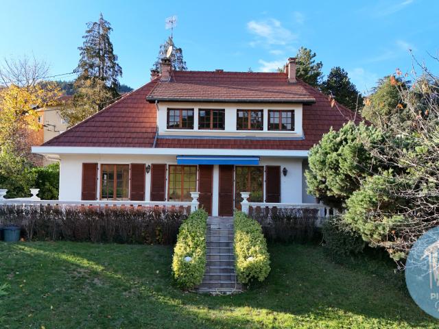 Maison 7 pièces 143 m²
