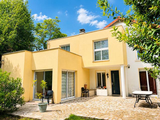 Maison 7 pièces 143 m²