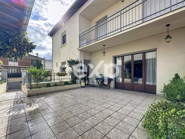 Maison 7 pièces 180 m²