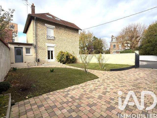 Maison 7 pièces 143 m²