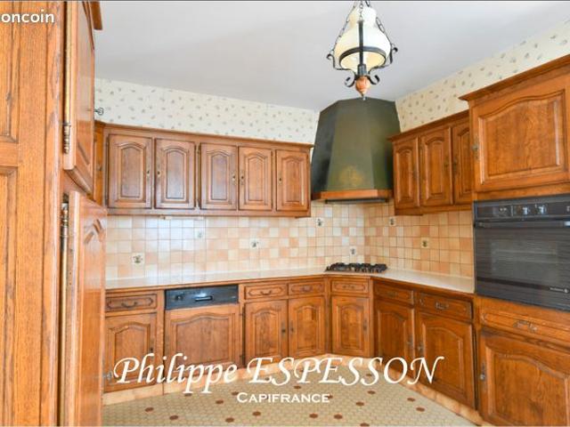 Maison 7 pièces 143 m²
