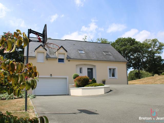 Maison 7 pièces 143 m²
