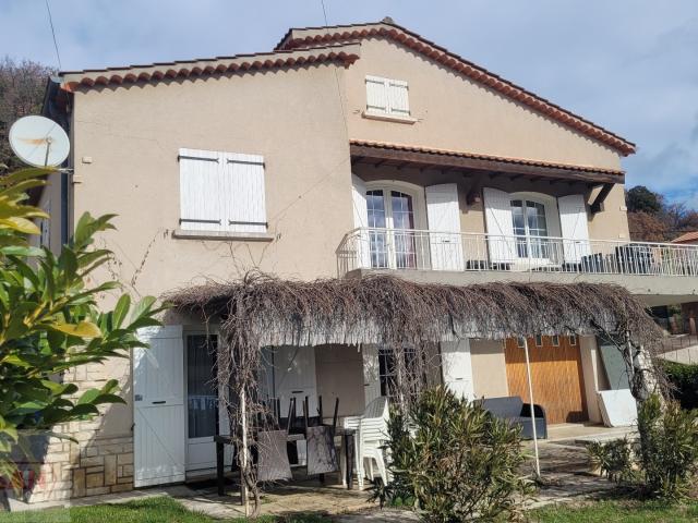 Maison 7 pièces 154 m²
