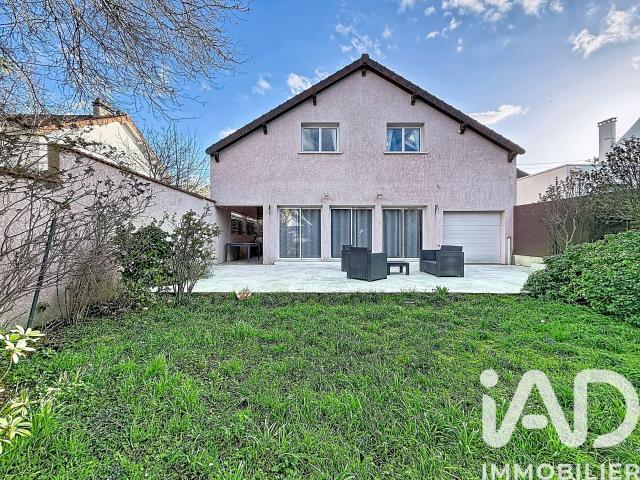 Maison 7 pièces 154 m²