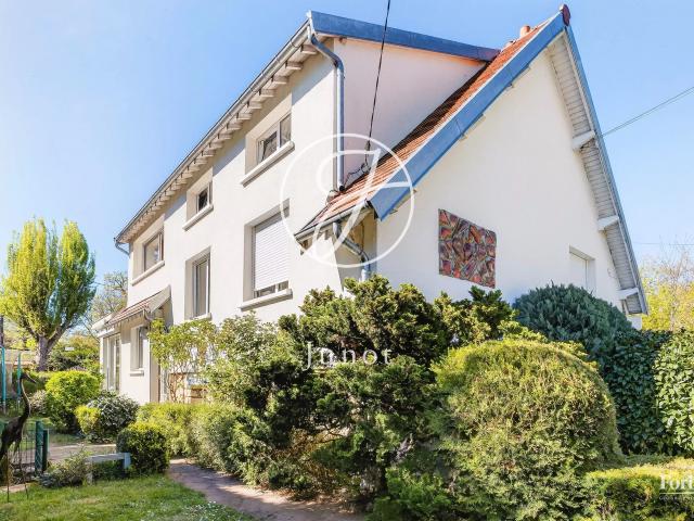 Maison 7 pièces 156 m²