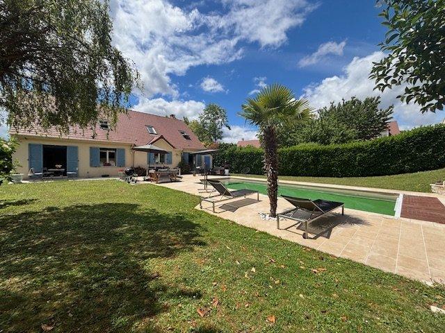 Maison 7 pièces 157 m²