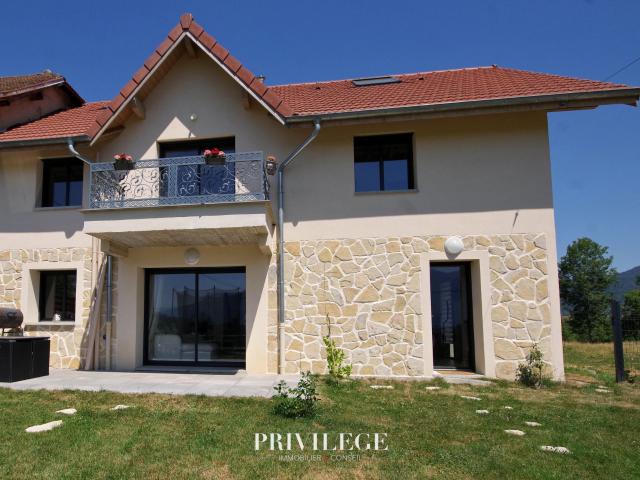 Maison 7 pièces 157 m²