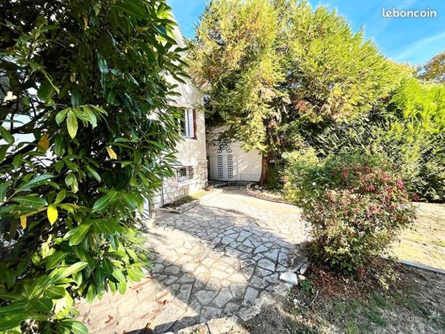 Maison 7 pièces 157 m²