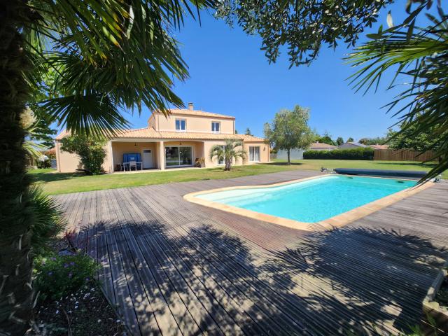 Maison 7 pièces 158 m²