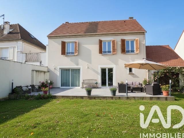 Maison 7 pièces 267 m²