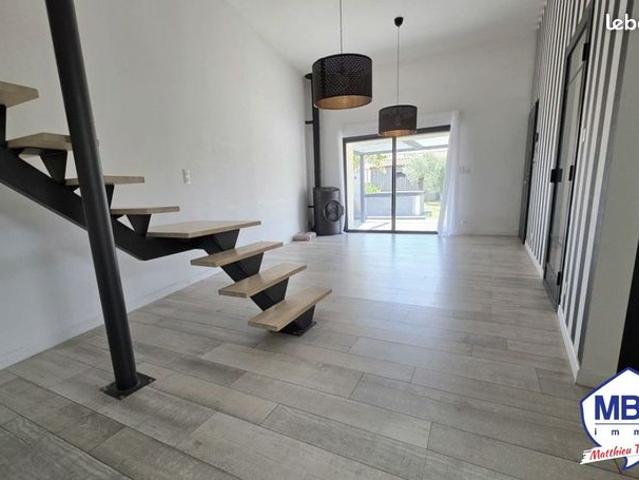 Maison 7 pièces 158 m²