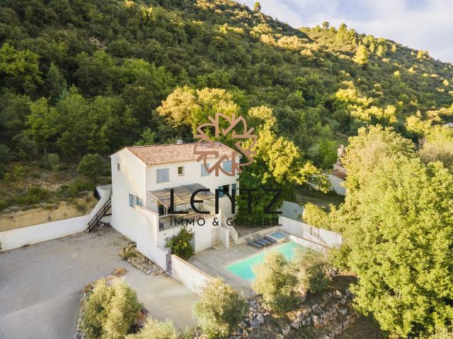 Maison 7 pièces 159 m²