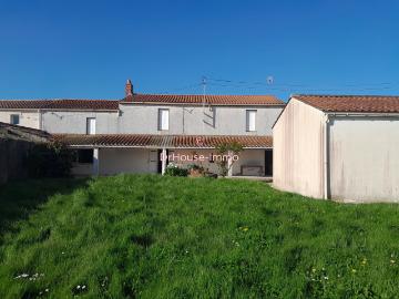 Maison à vendre à 85220, Vendée - Parking