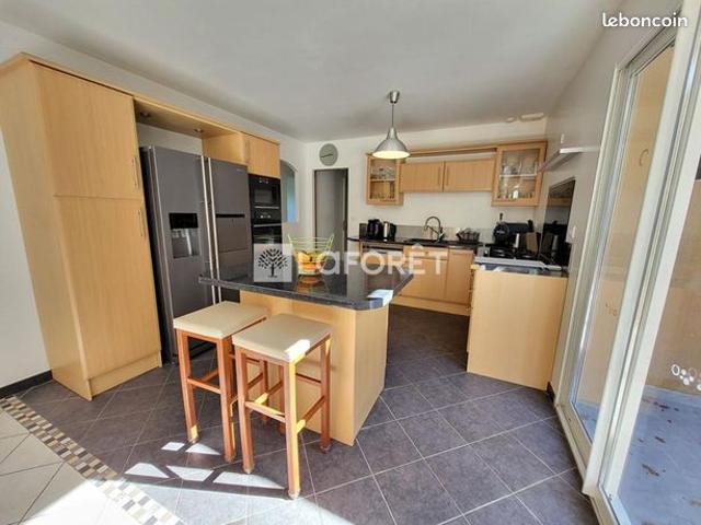 Maison 7 pièces 159 m²