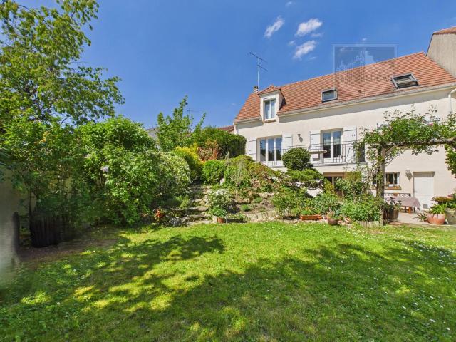 Maison 7 pièces 150 m²