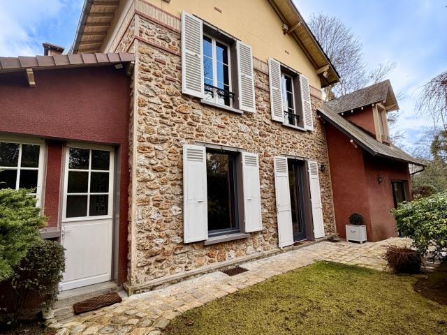 Maison 7 pièces 150 m²