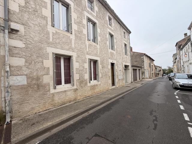 Maison 7 pièces 151 m²